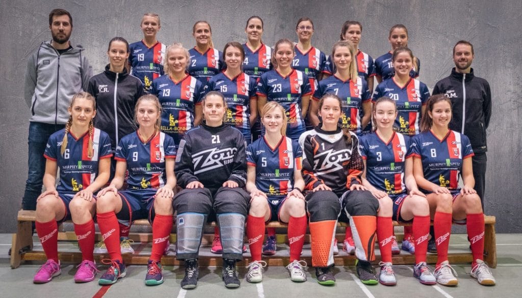 Mannschaftsfoto der SSF Dragons Bonn Floorball Bundesliga Damen
